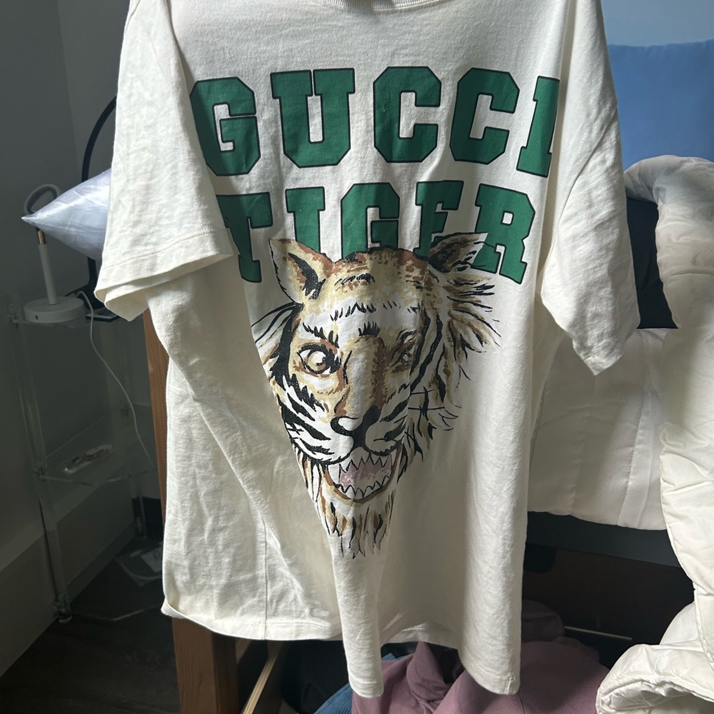 Gucci Cream Tee with Tiger Patch and Green Letters